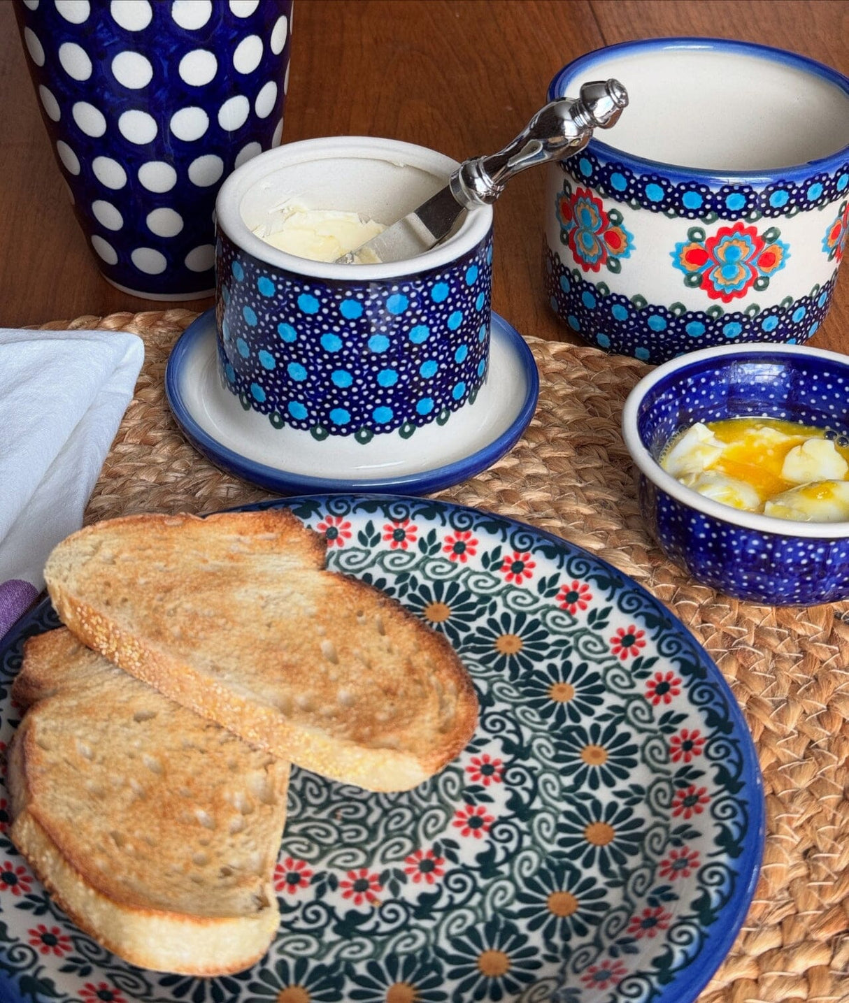 Plate, Round, Dessert, 7.5" in "Garden Breeze" by Andy | NDA114-A48