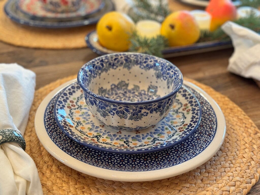 Bowl, Round, 5.5" in "Winter Hibiscus" by Manufaktura | M083U-JZ42