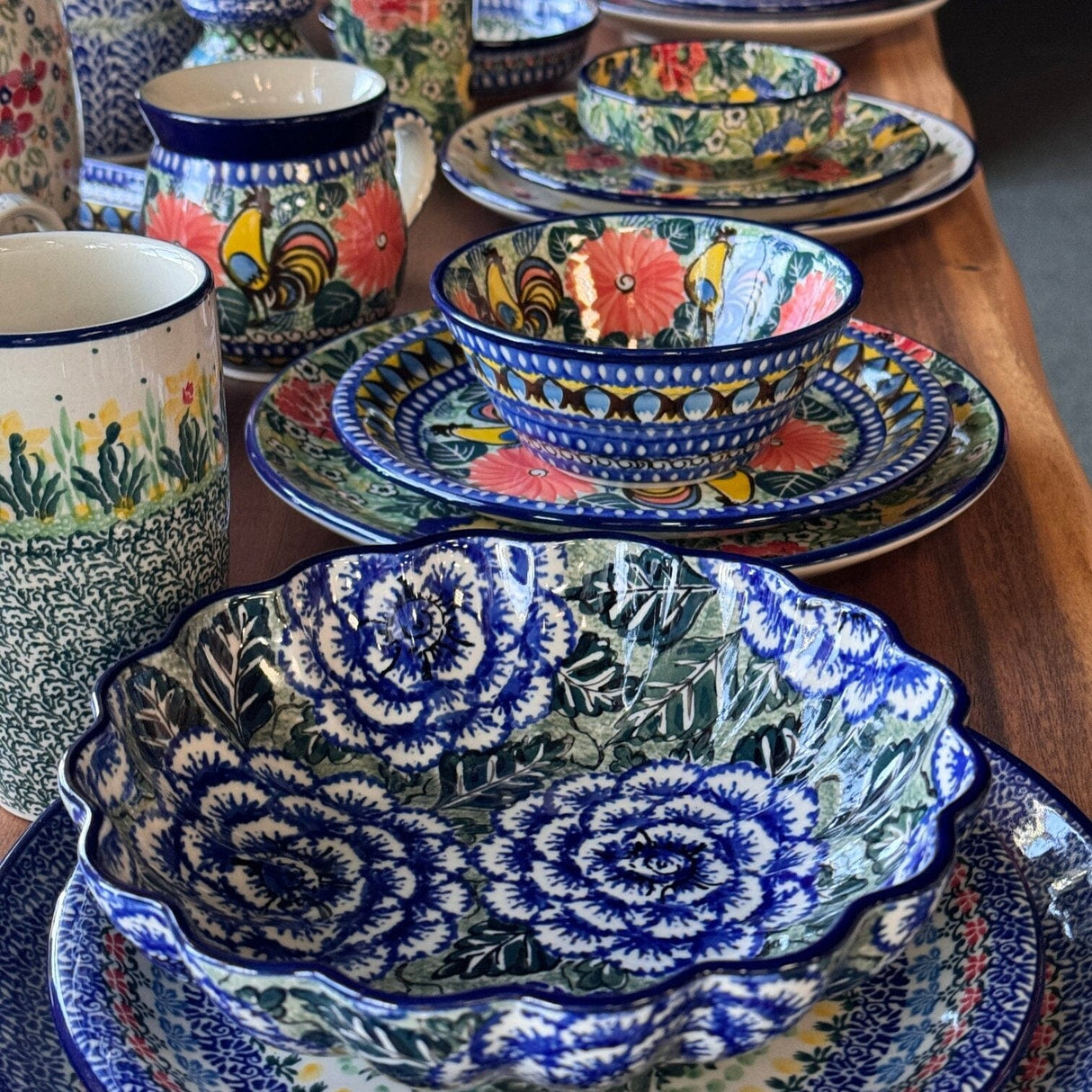 Mug, Belly Mug, 16 oz Large in "Regal Roosters" by Ceramika Artystyczna | A073-U2617