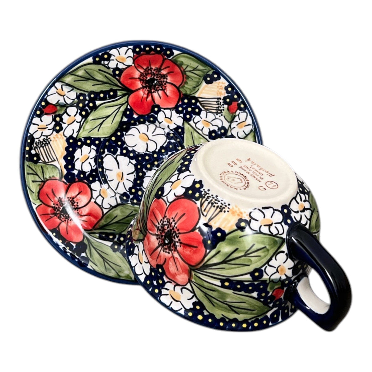 Cup & Saucer, 10 oz Canadian in "Poppies & Posies" by Manufaktura | F036S-IM02