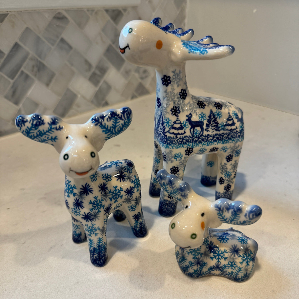 Figurine, Reindeer, 6.75" in "Snowy Night" by Galia | GZW31-PCH2