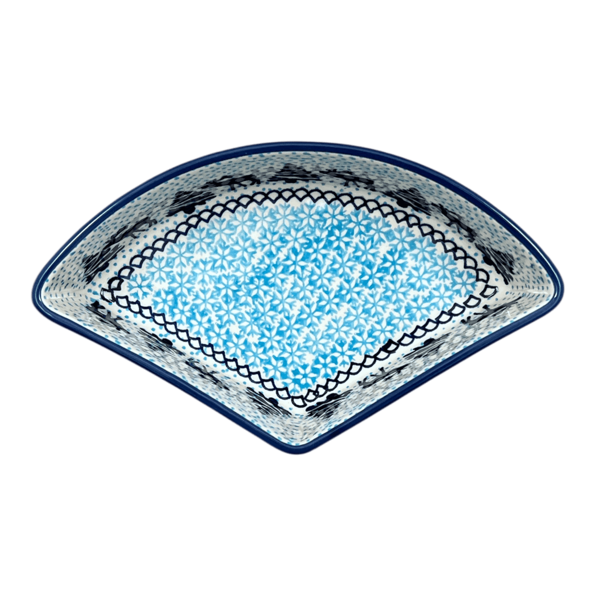 Bowl, Wedge-Shaped, 5" x 8.5" in "Peaceful Season" by Manufaktura | M048T-JG24