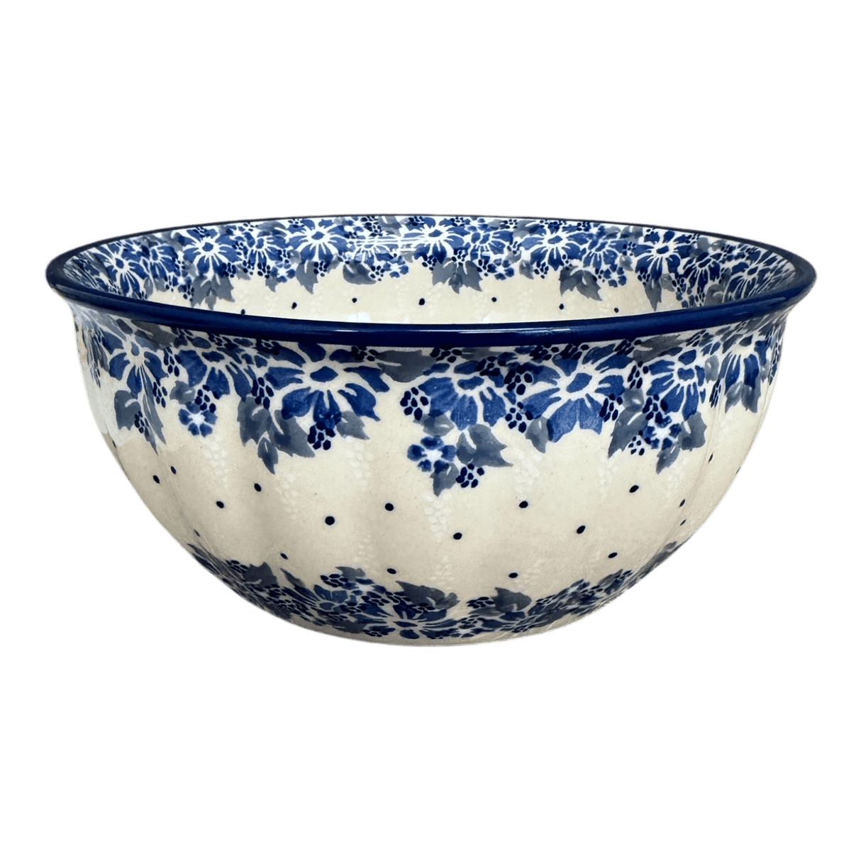 Bowl, Round, 7.75" in "Winter Hibiscus" by Manufaktura | M085U-JZ42