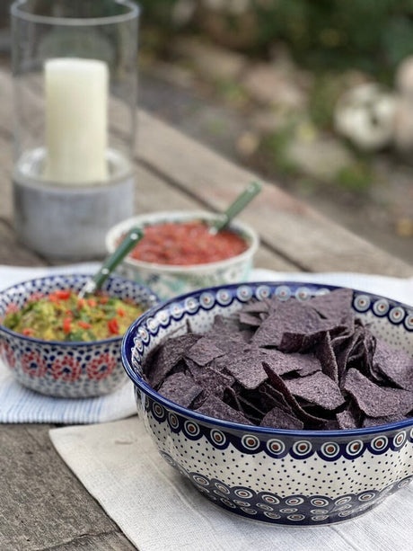 Bowl, Round, 11" in "Black Spray" by Manufaktura | M087T-LISC