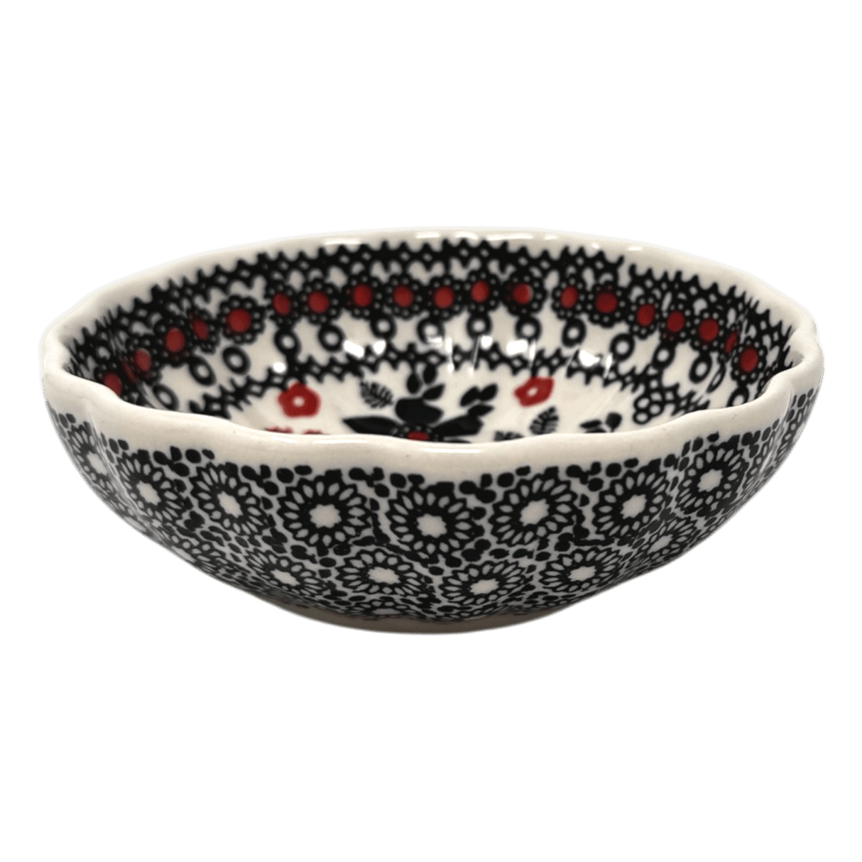 Bowl, Round, Blossom, 4.75" in "Duet in Black & Red" by Manufaktura | M094S-DPCC