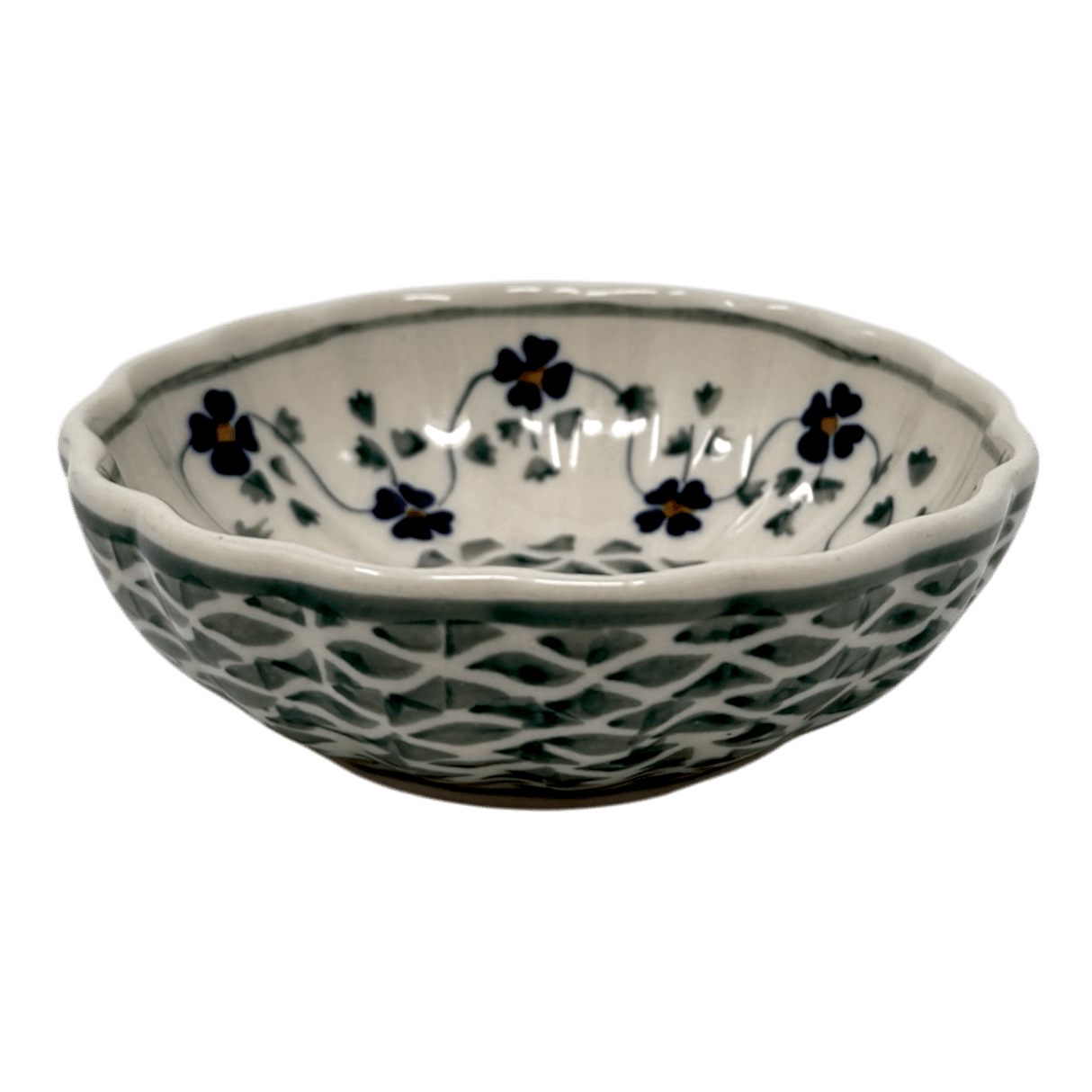 Bowl, Round, Blossom, 4.75" in "Woven Pansies" by Manufaktura | M094T-RV