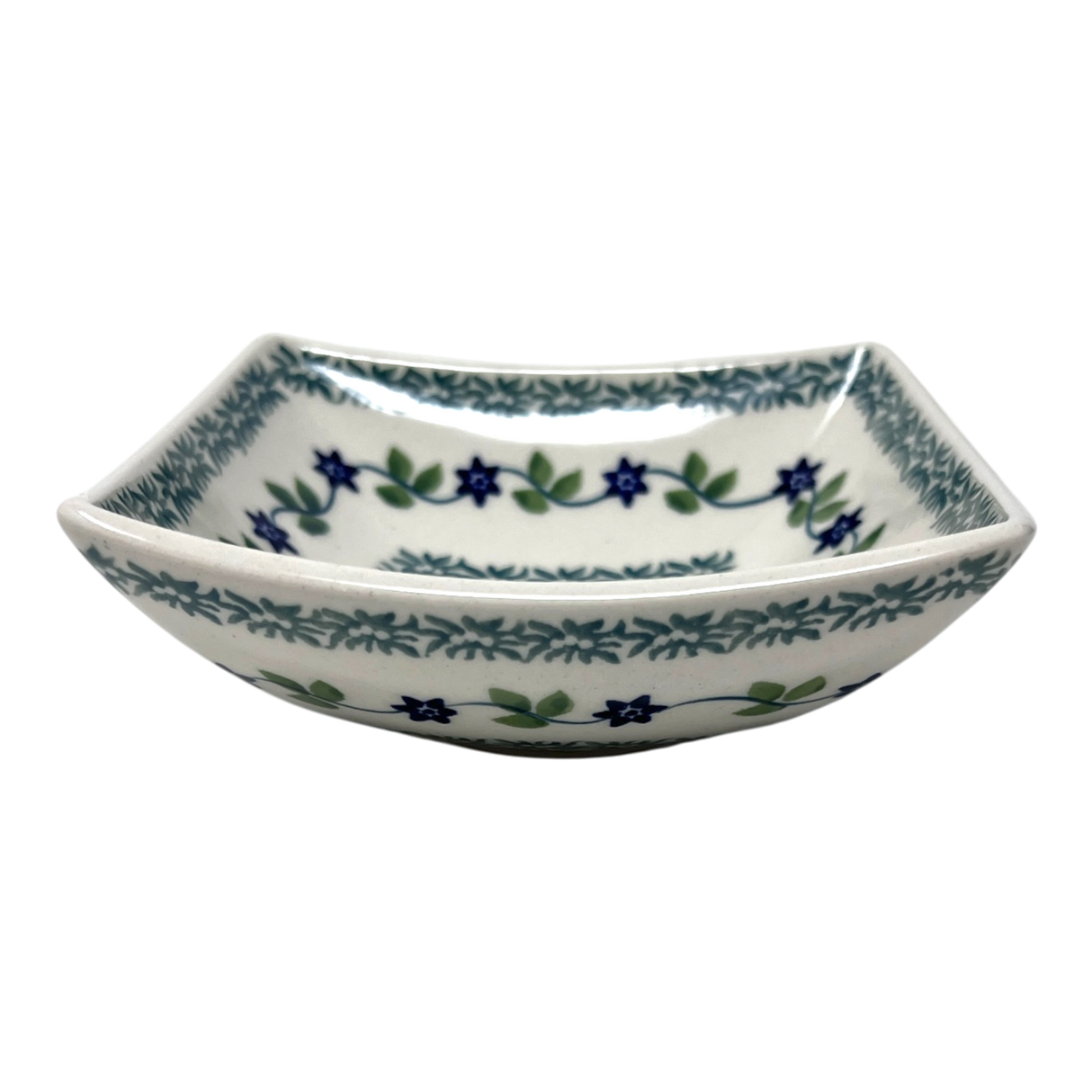Bowl, Square, Nut, Small, 5.25" in "Woven Starflowers" by Manufaktura | M105T-RV01