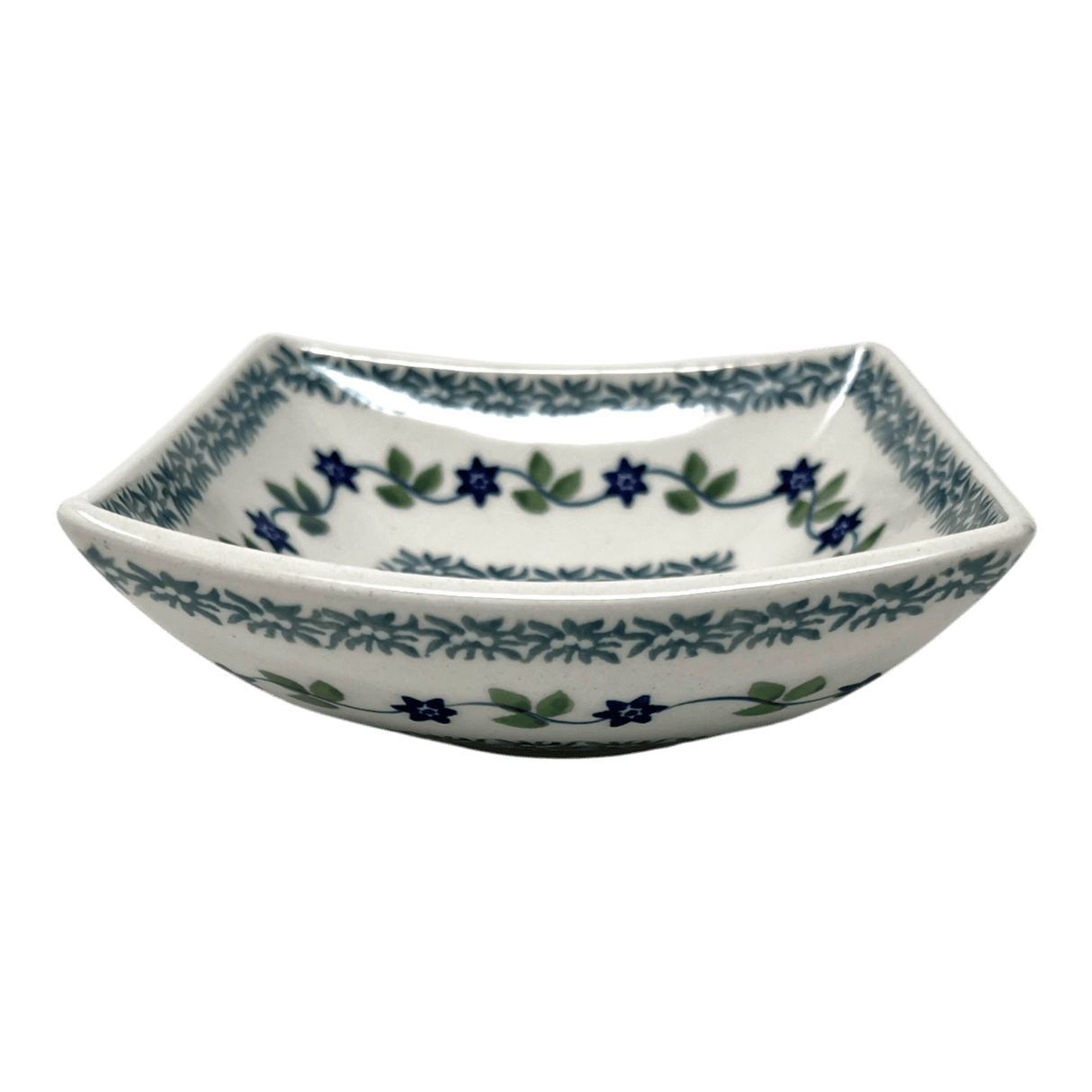 Bowl, Square, Nut, Small, 5.25" in "Woven Starflowers" by Manufaktura | M105T-RV01