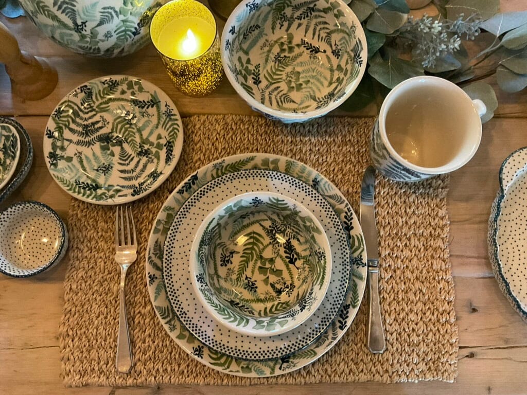 Plate, Round, Dessert, 7.25" in "Misty Green - Solid Rim" by Manufaktura | T131U-61ZA