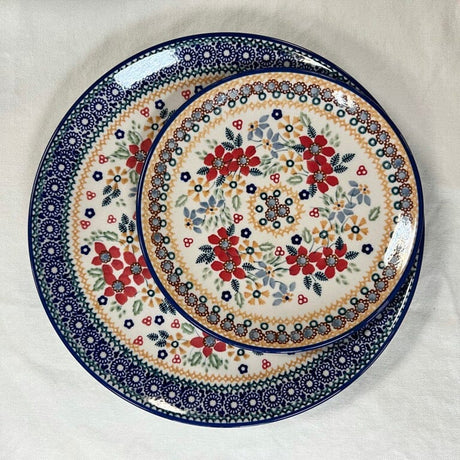 Plate, Round, Dinner, 10" in "Ruby Bouquet" by Manufaktura | T132S-DPCS
