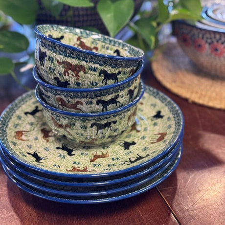 Plate, Round, Dinner, 10" in "On the Range" by Manufaktura | T132U-INK2