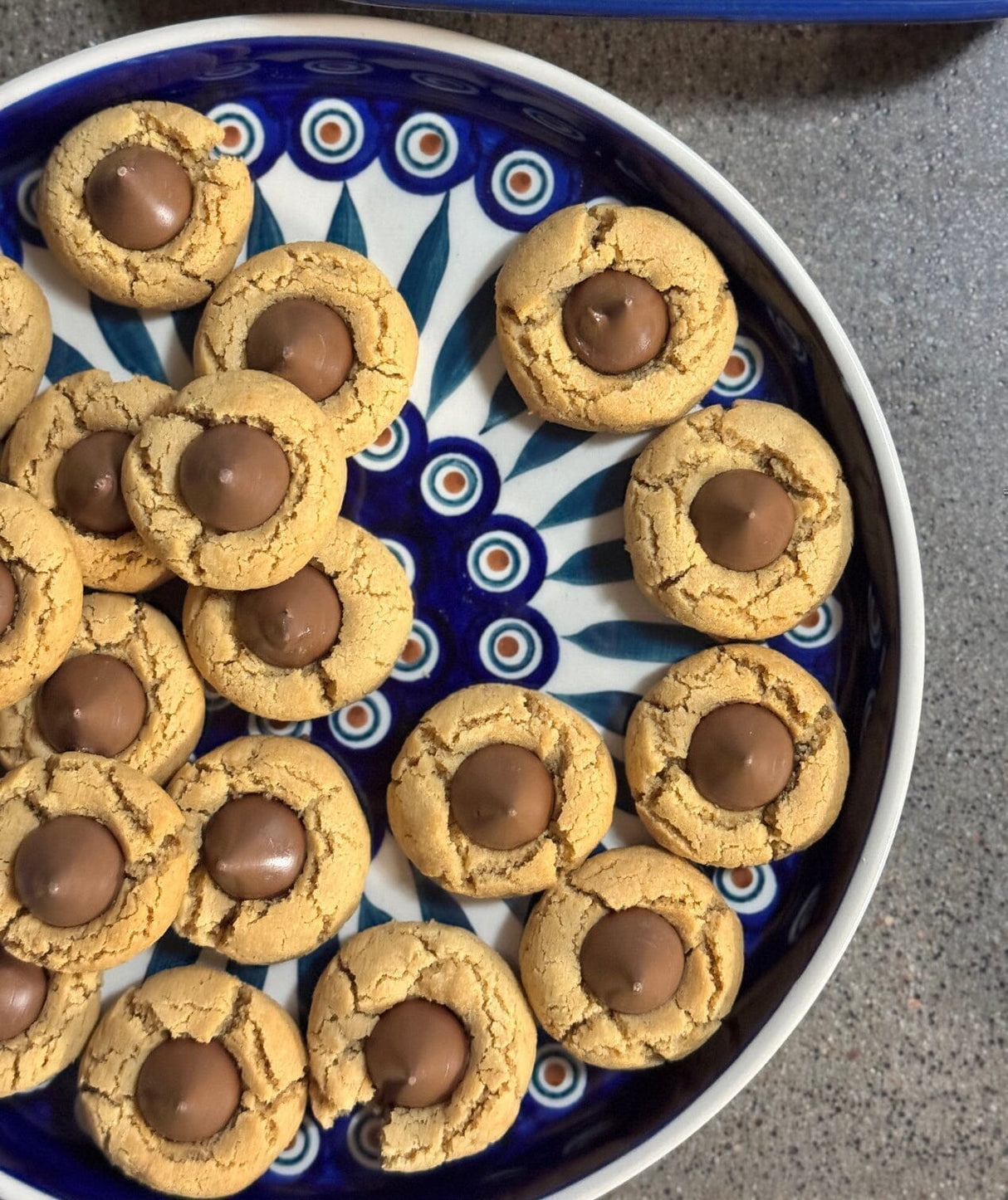 Tray, Round, 10.25" in "Lady Bugs" by Manufaktura | T153T-IF45