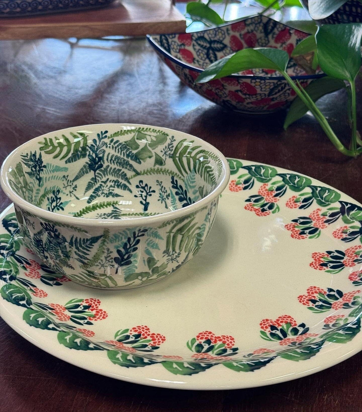 Bowl, Round, 5.5" in "Hearts in Bloom" by Manufaktura | M083U-PS03