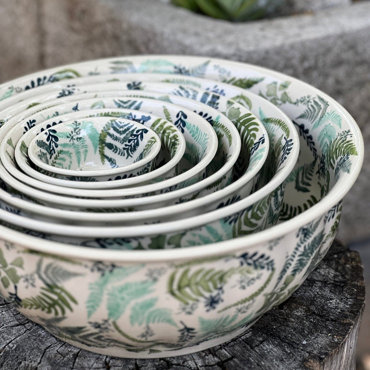 Bowl, Round, 7.75" in "Scattered Ferns" by Manufaktura | M085S-GZ39