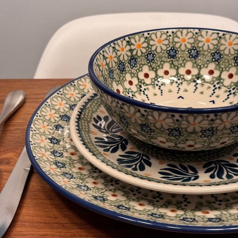Plate, Round, Dessert, 7.25" in "Jungle Flora" by Manufaktura | T131T-DPZG