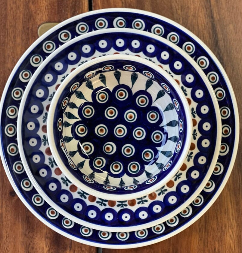 Plate, Round, Dinner, 10" in "Peacock" by Manufaktura | T132T-54