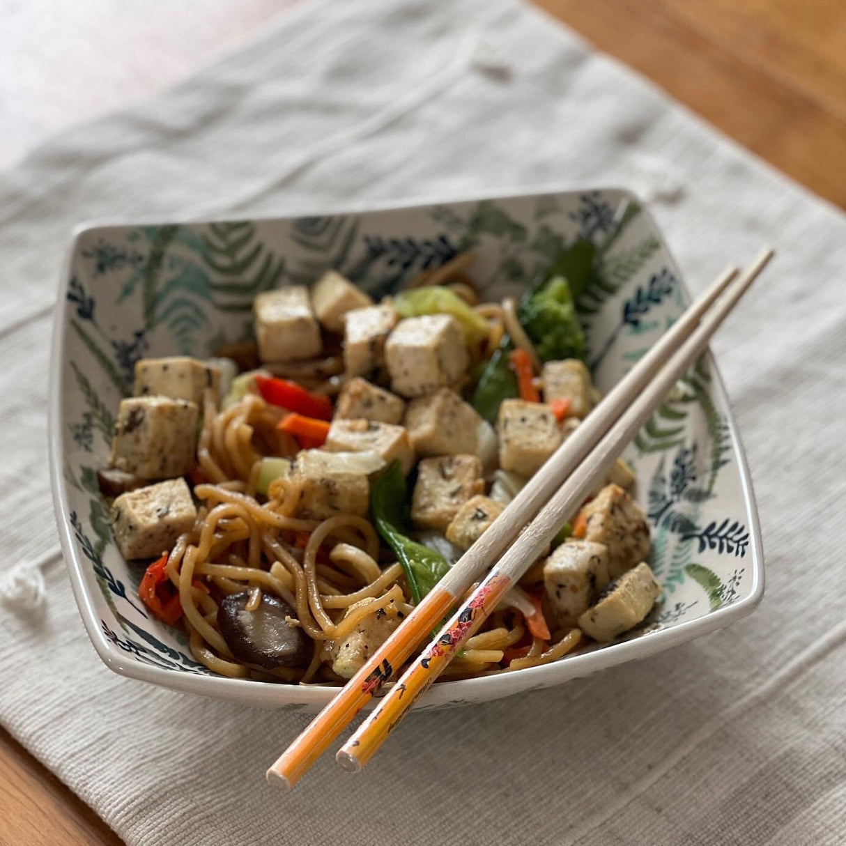 Bowl, Square, Nut, Medium, 7.75" in "Peacock in Line" by Manufaktura | M113T-54A