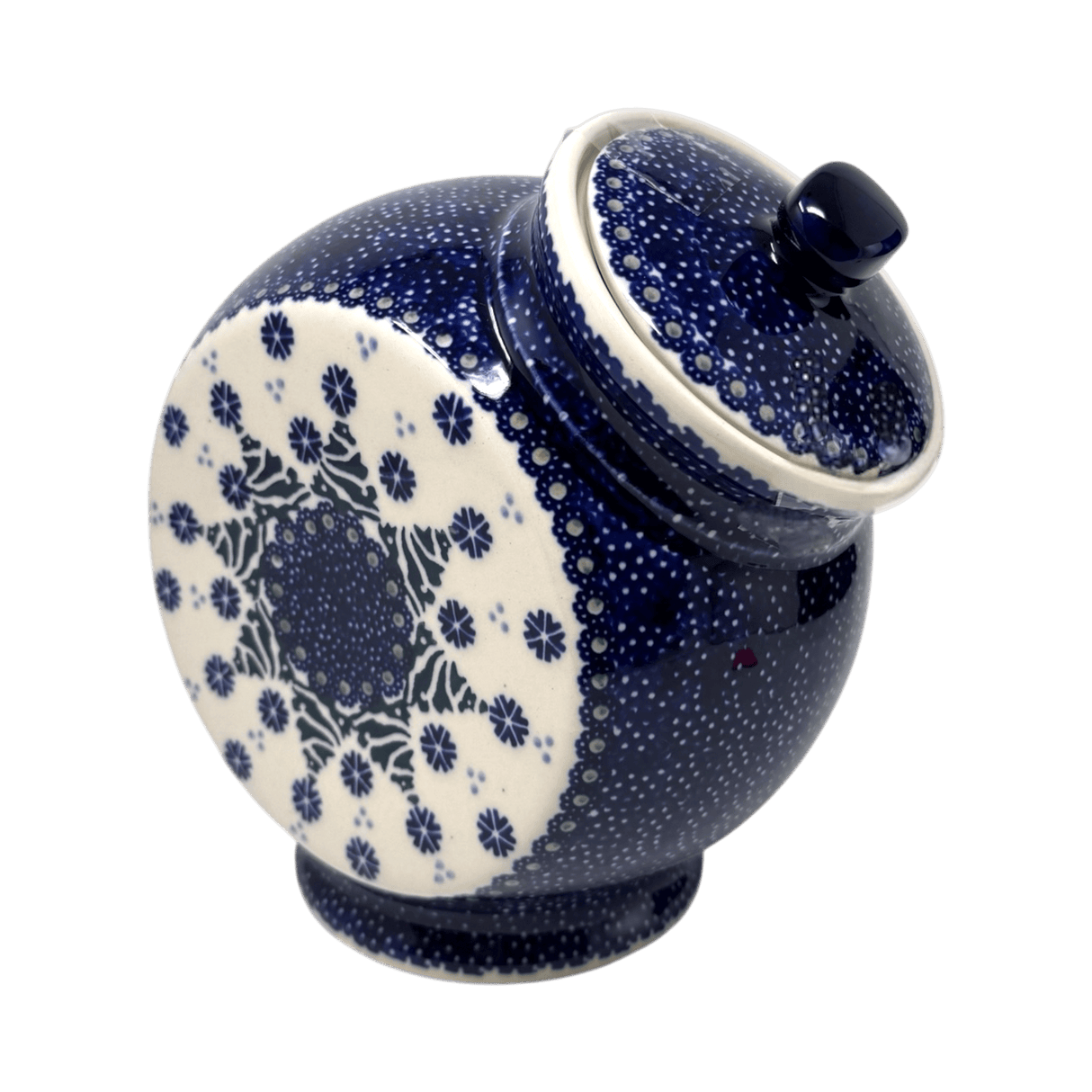 Candy/Cookie Jar, Round, 8.5" in "Snowy Pines" by Manufaktura | P076T-U22