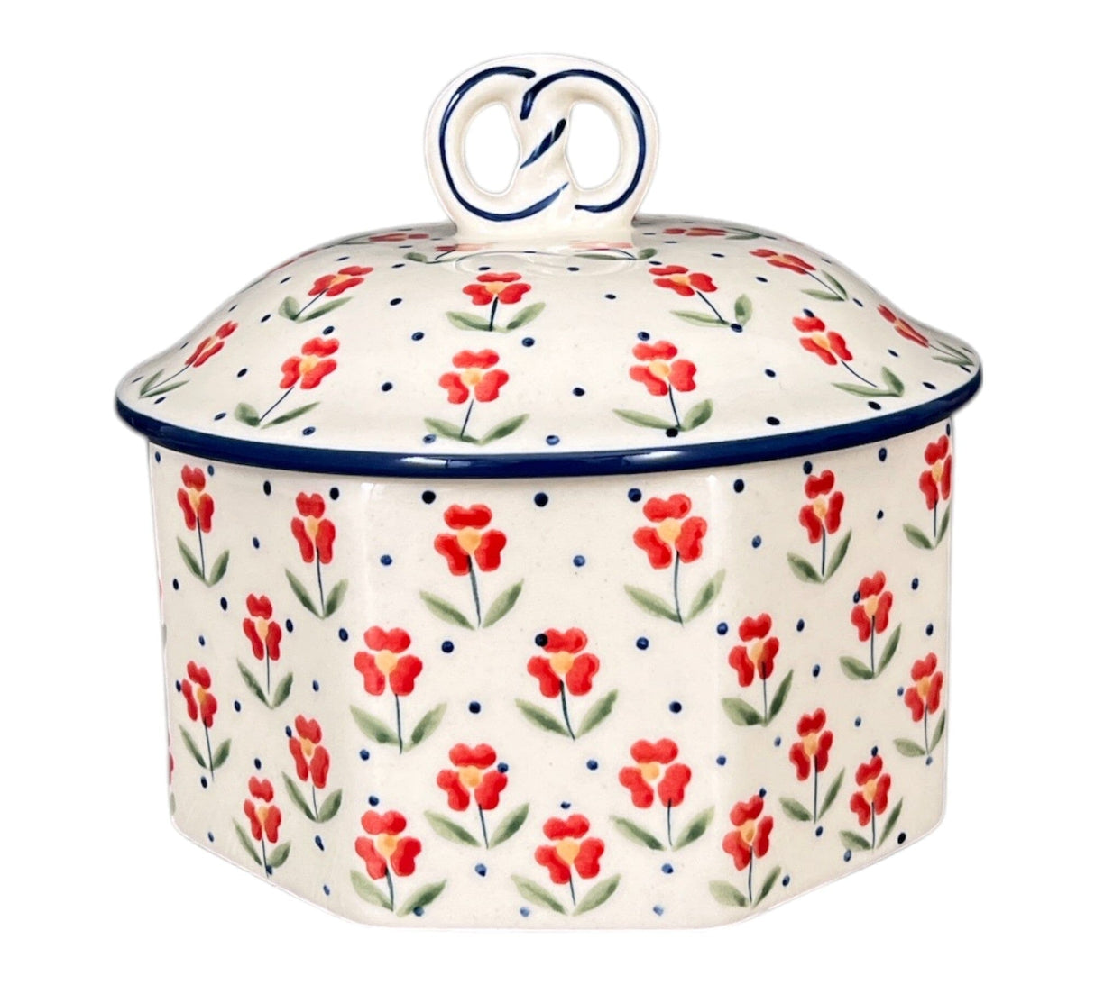 Box, Large Pretzel, 7" in "Simply Beautiful" by Manufaktura | P108T-AC61