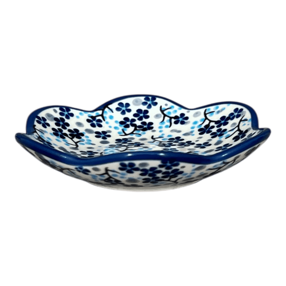 Bowl, Scalloped, Shallow, 4.25", (P205) in "Scattered Blues" by Manufaktura | P205S-AS45