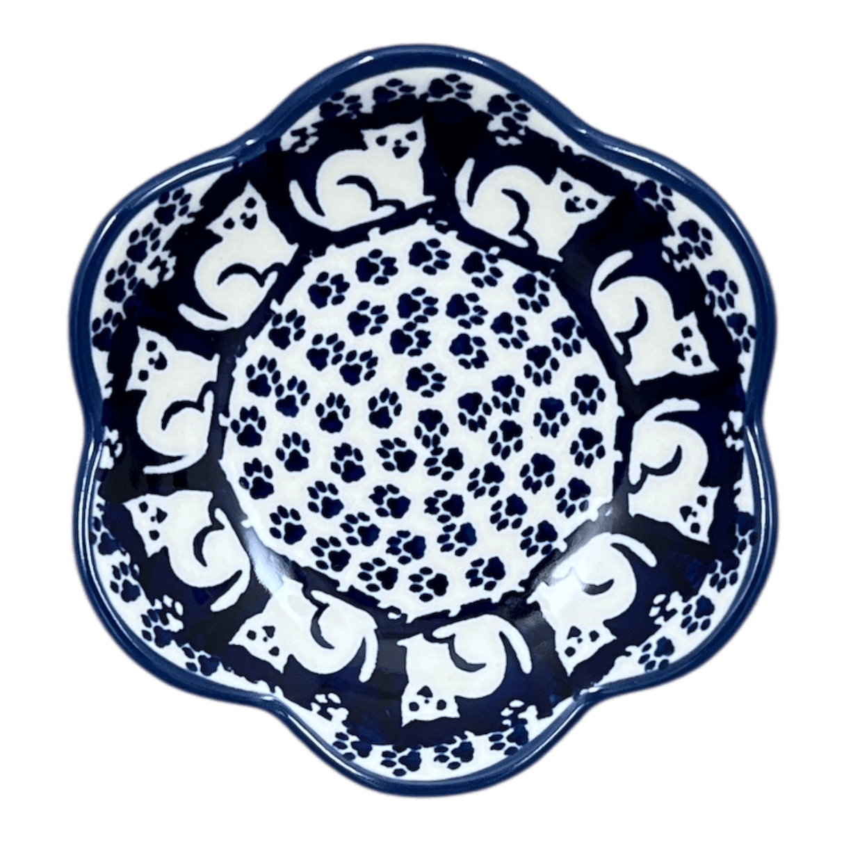 Bowl, Scalloped, Shallow, 4.25", (P205) in "Kitty Cat Path" by Manufaktura | P205T-KOT6