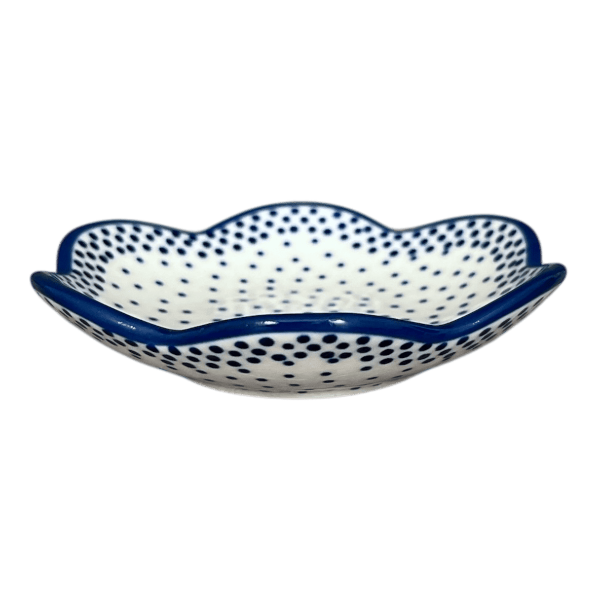 Bowl, Scalloped, Shallow, 4.25", (P205) in "Misty Blue" by Manufaktura | P205U-61A