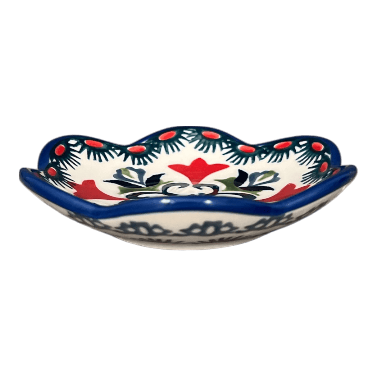 Bowl, Scalloped, Shallow, 4.25", (P205) in "Scandinavian Scarlet" by Manufaktura | P205U-P295