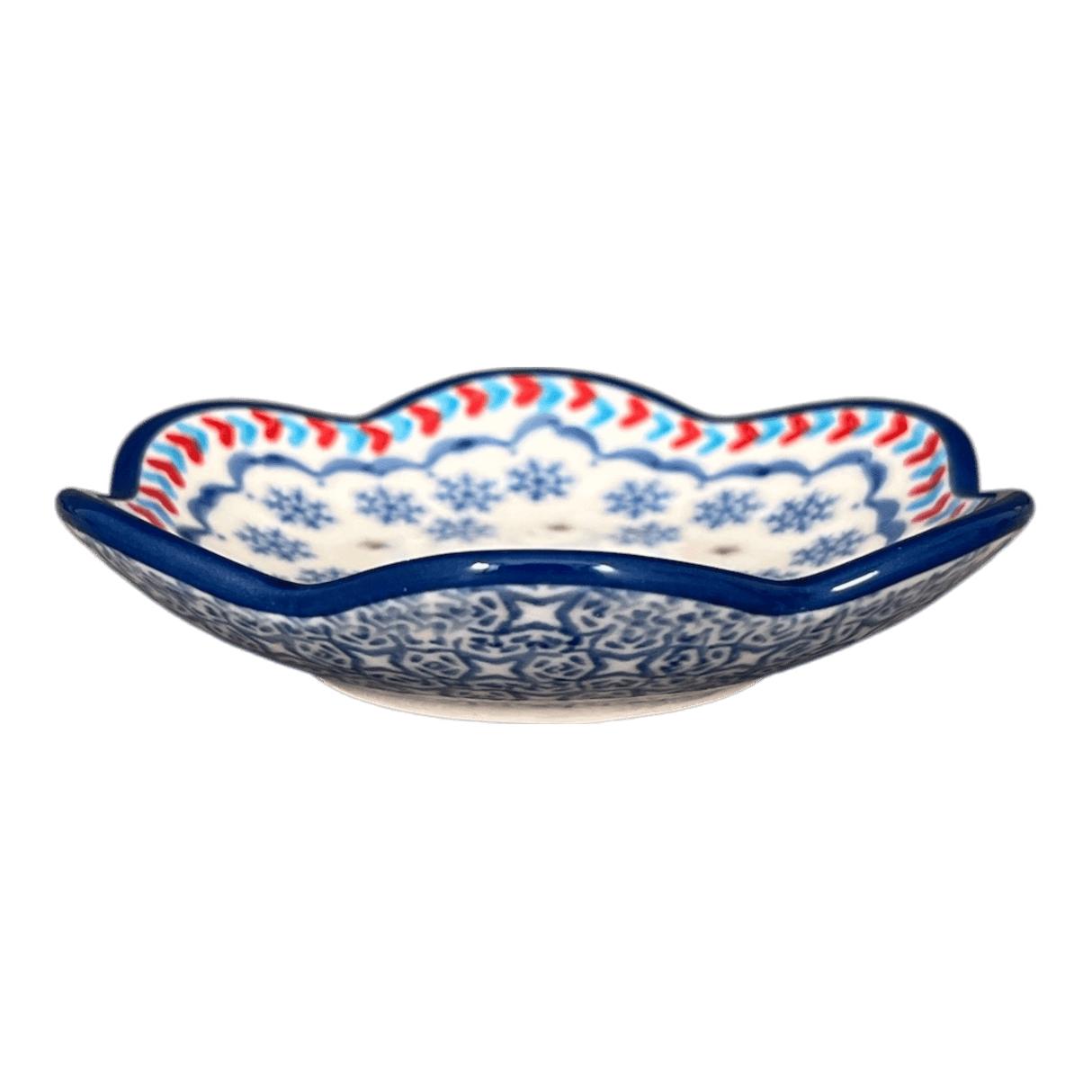 Bowl, Scalloped, Shallow, 4.25", (P205) in "Snowflake Love" by Manufaktura | P205U-PS01