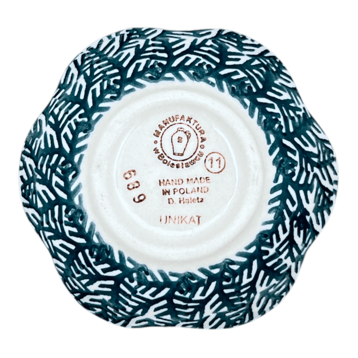 Bowl, Scalloped, Shallow, 4.25", (P205) in "Evergreen Bells" by Manufaktura | P205U-PZDG