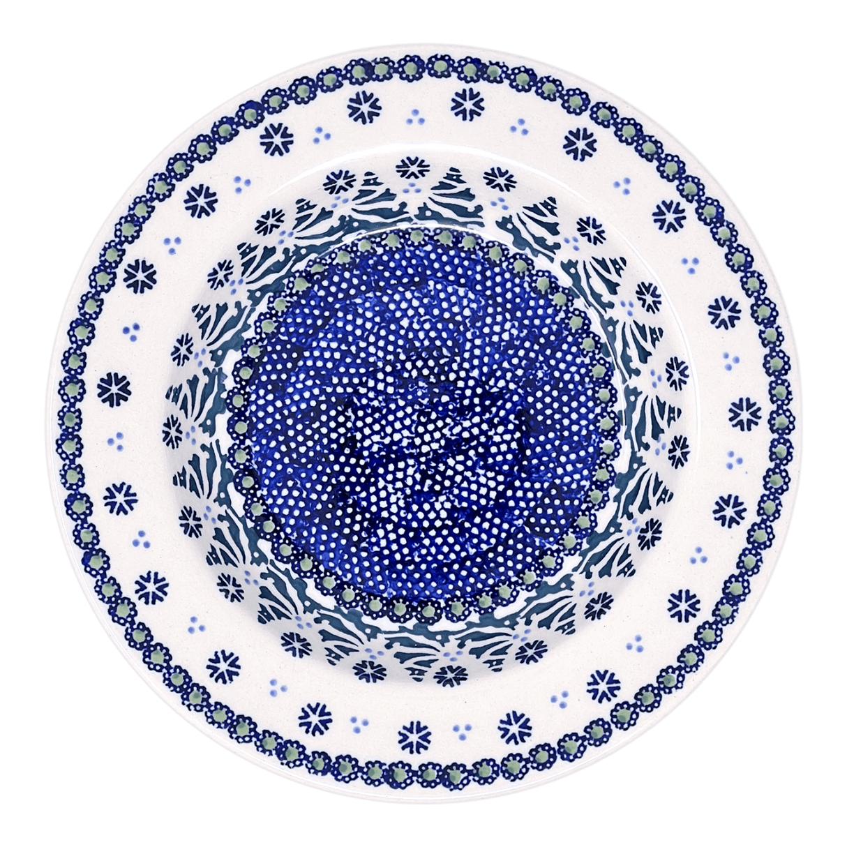 Plate, Round, Soup Plate, 9.25" in "Snowy Pines" by Manufaktura | T133T-U22