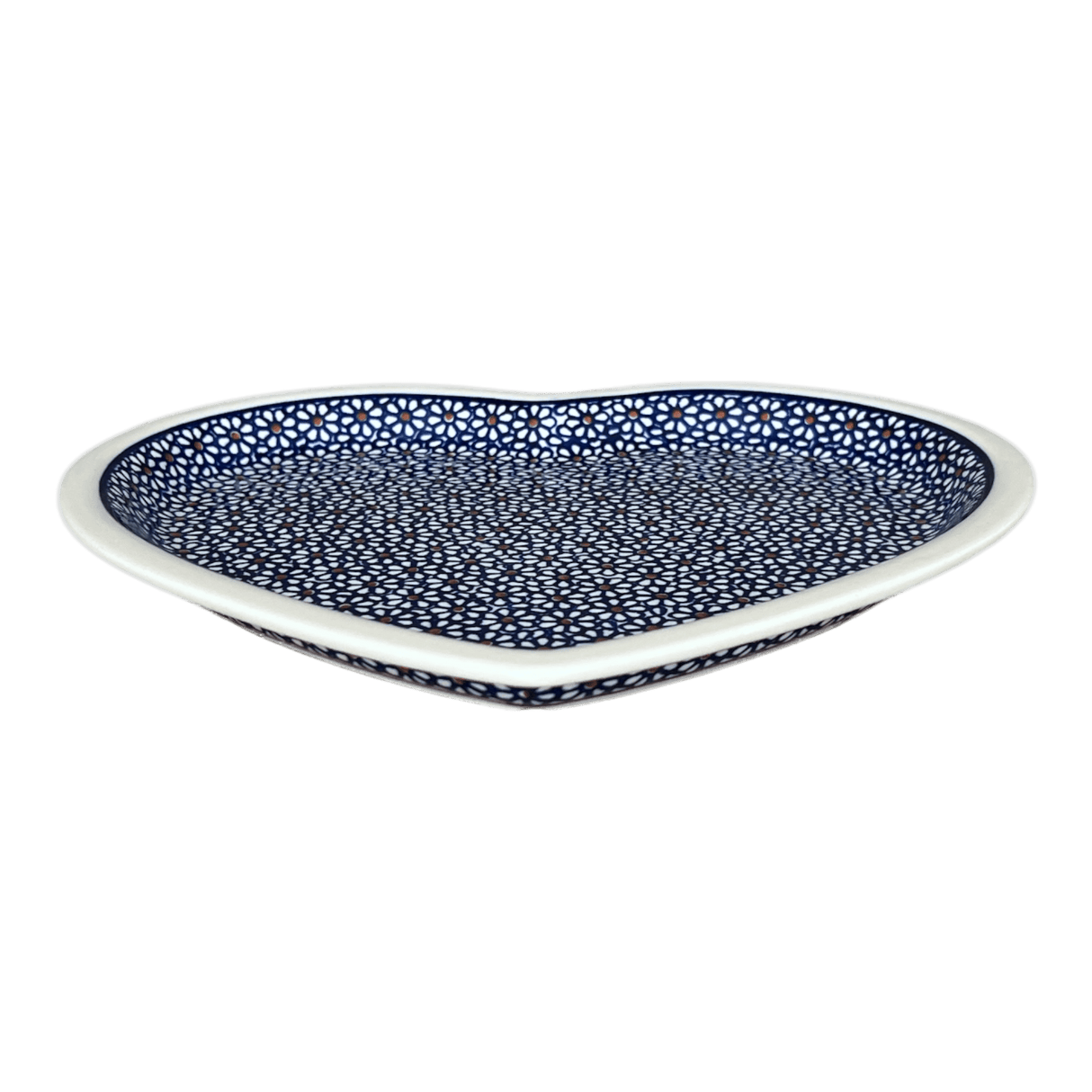 Plate, Heart-Shaped, 11" x 10" in "Ditsy Daisies" by Zaklady | Y1254A-D120