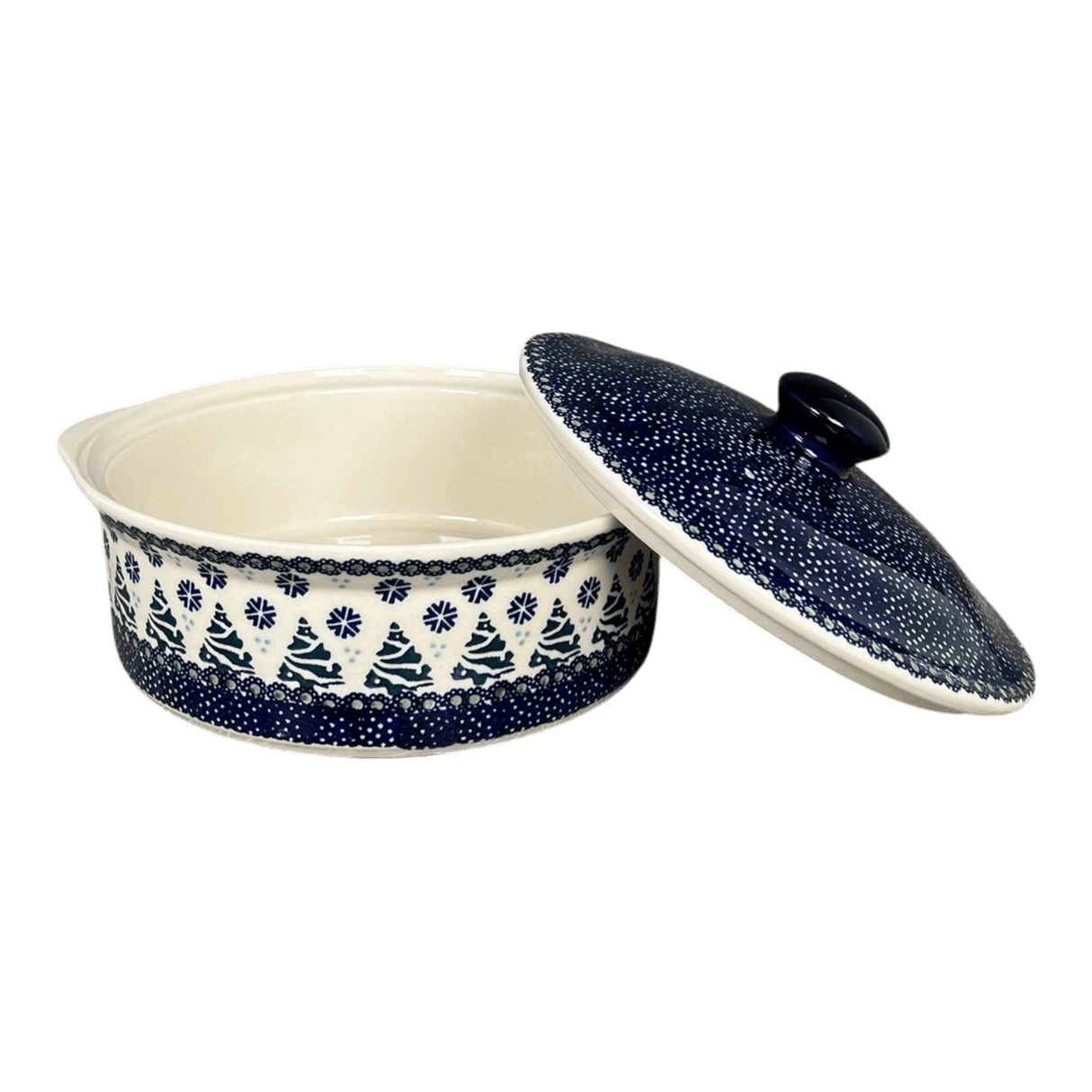 Baker, Round, with Lid, Deep, 8" in "Snowy Pines" by Manufaktura | Z128T-U22