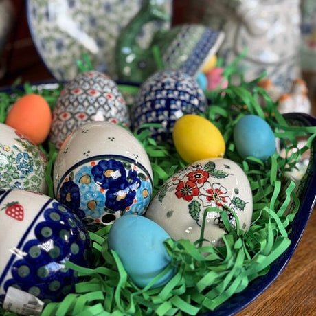 Decorative Egg, Painted, 4.5" in "Garden Party Blues" by Zaklady | Y1807O2-DU50