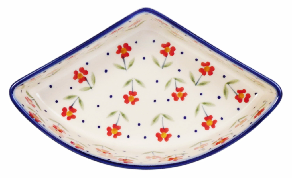 Bowl, Wedge-Shaped, 5" x 8.5" in "Simply Beautiful" by Manufaktura | M048T-AC61