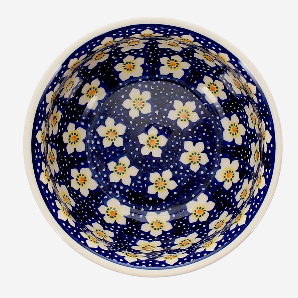 Bowl, Round, 6.5" in "Paperwhites" by Manufaktura | M084T-TJP