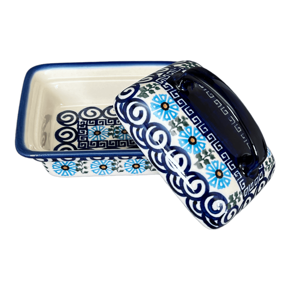 Butter Dish, 5.5" x 4.75" in "Blue Daisy Spiral" by Andy | NDA14-38