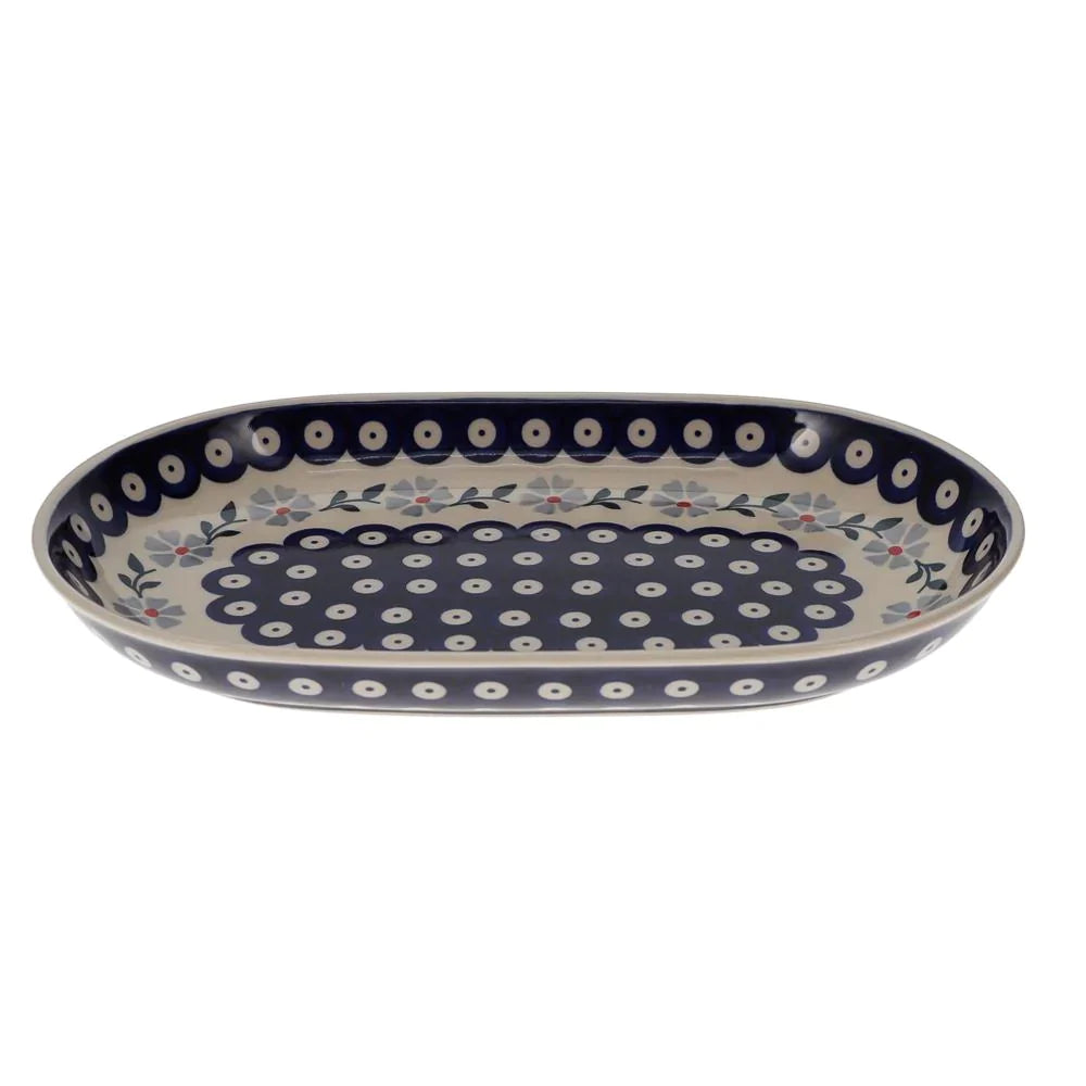 Plate, Roaster, Oval, 7"x11" in "Periwinkle Chain" by Manufaktura | P099T-P213