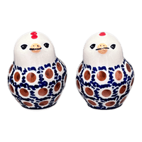 A picture of a Polish Pottery Salt and Pepper Birds (Chocolate Drop) | S087T-55 as shown at PolishPotteryOutlet.com/products/salt-pepper-birds-chocolate-drop-s087t-55