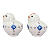 A picture of a Polish Pottery Salt and Pepper Birds (Diamond Quilt) | S087U-AS67 as shown at PolishPotteryOutlet.com/products/salt-pepper-birds-diamond-quilt-s087u-as67