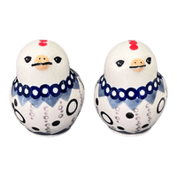 A picture of a Polish Pottery Salt and Pepper Birds (Bubble Blast) | S087U-IZ23 as shown at PolishPotteryOutlet.com/products/salt-pepper-birds-bubble-blast-s087u-iz23