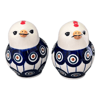 A picture of a Polish Pottery Salt and Pepper Birds (Peacock in Line) | S087T-54A as shown at PolishPotteryOutlet.com/products/salt-pepper-birds-peacock-in-line-s087t-54a