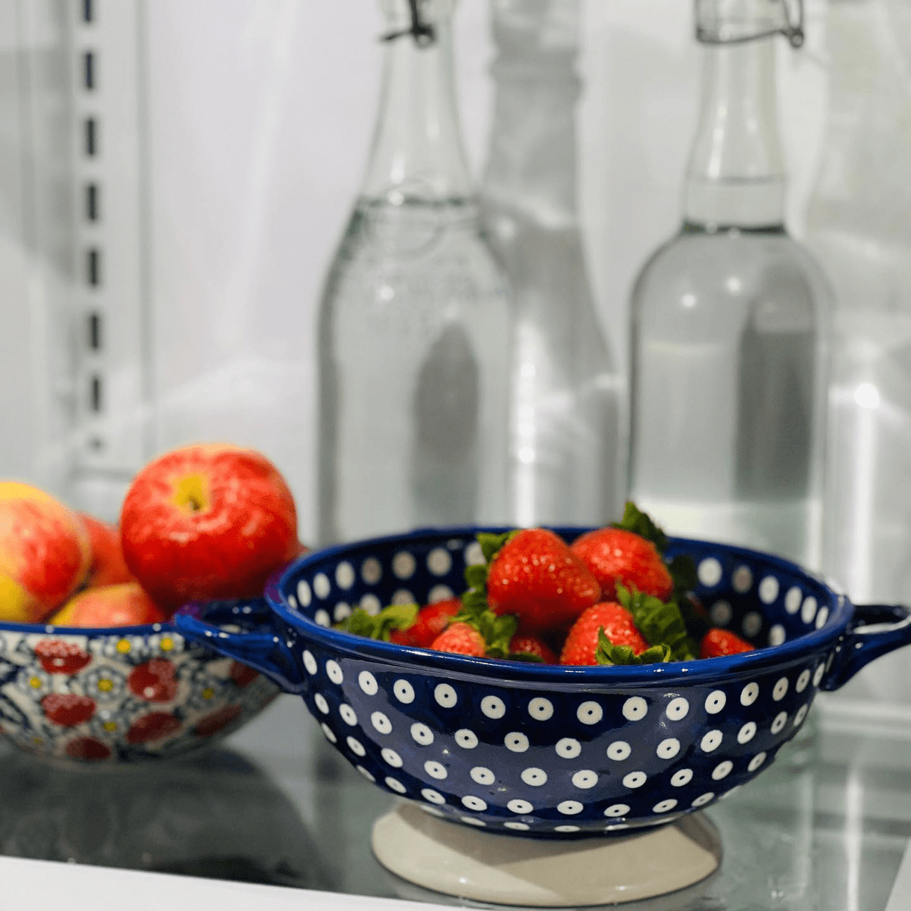 Bowls - Round Bowls - Round Berry Bowls