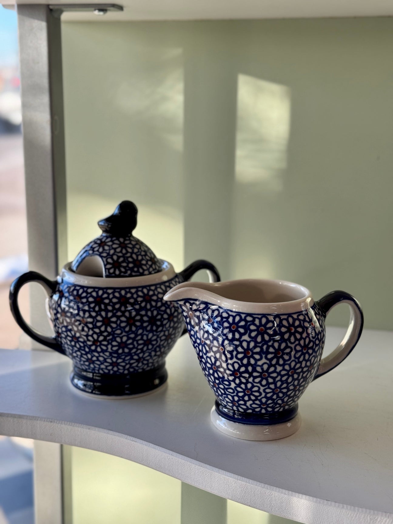 Zaklady Flash Sale Creamer, Sugar Bowls, and Napkin Holders