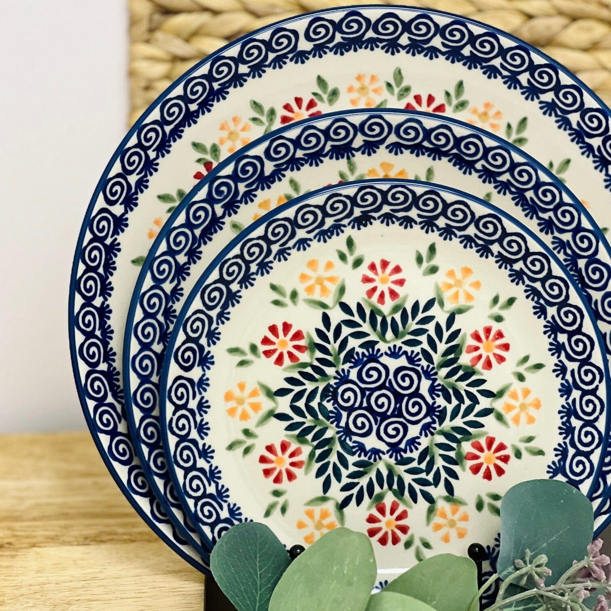 Plate, Round, Dessert, 6.5" in "Flower Power" by Manufaktura | T130T-JS14