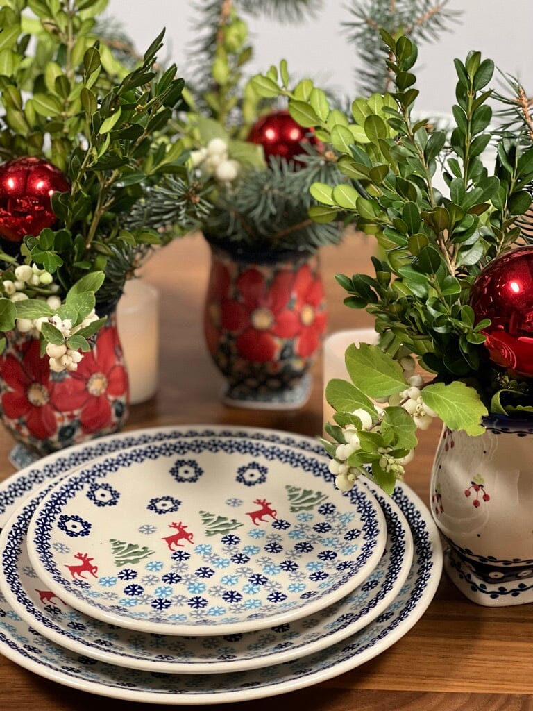 Plate, Round, Dessert, 7.25" in "Reindeer Games" by Manufaktura | T131T-BL07