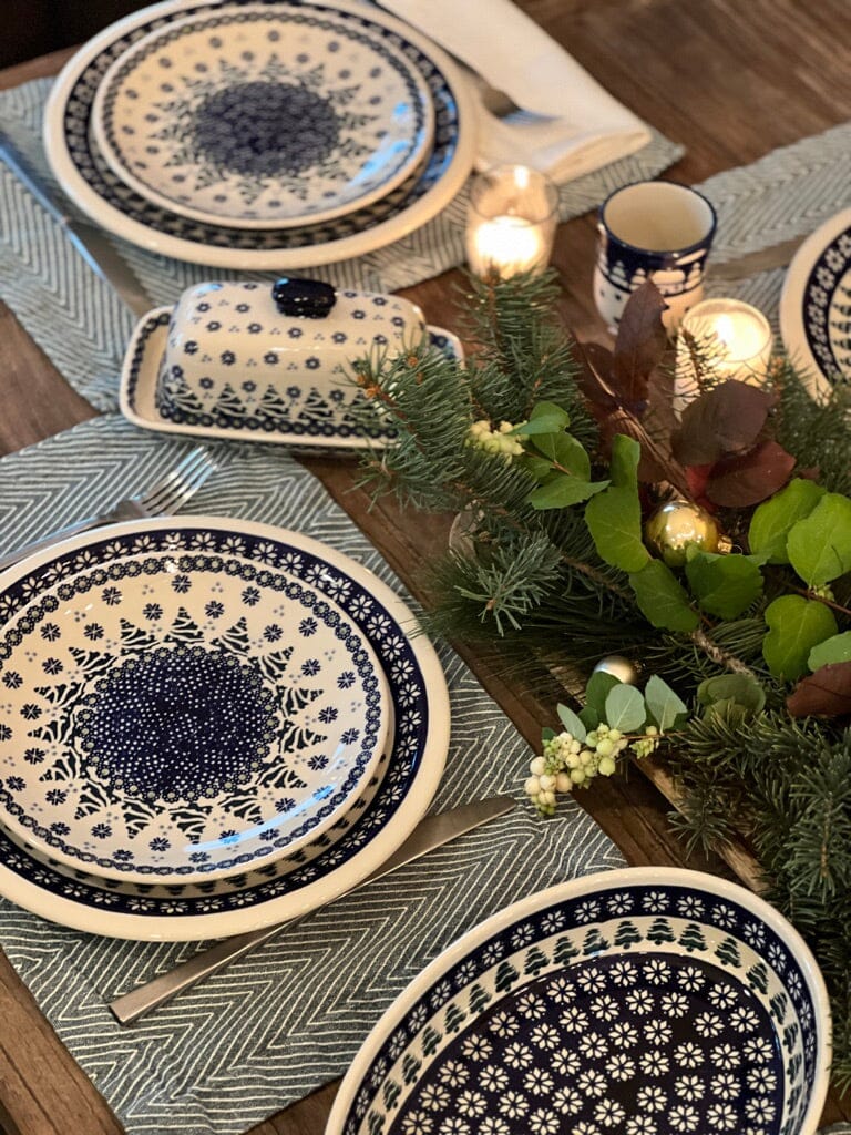 Plate, Round, Salad, 8.5" in "Snowy Pines" by Manufaktura | T134T-U22