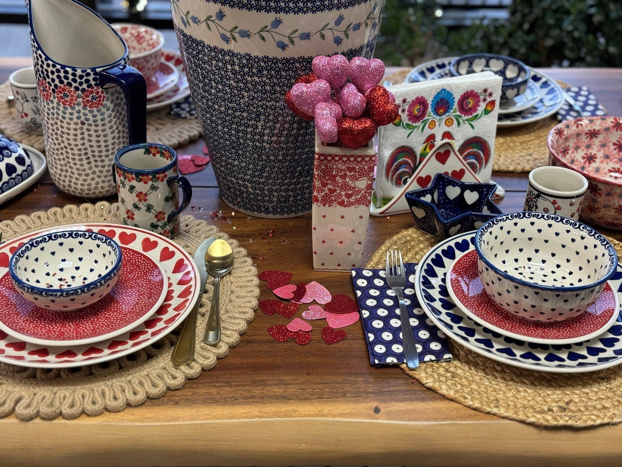 Plate, Round, Dinner, 10" in "Whole Hearted Red" by Manufaktura | T132T-SEDC