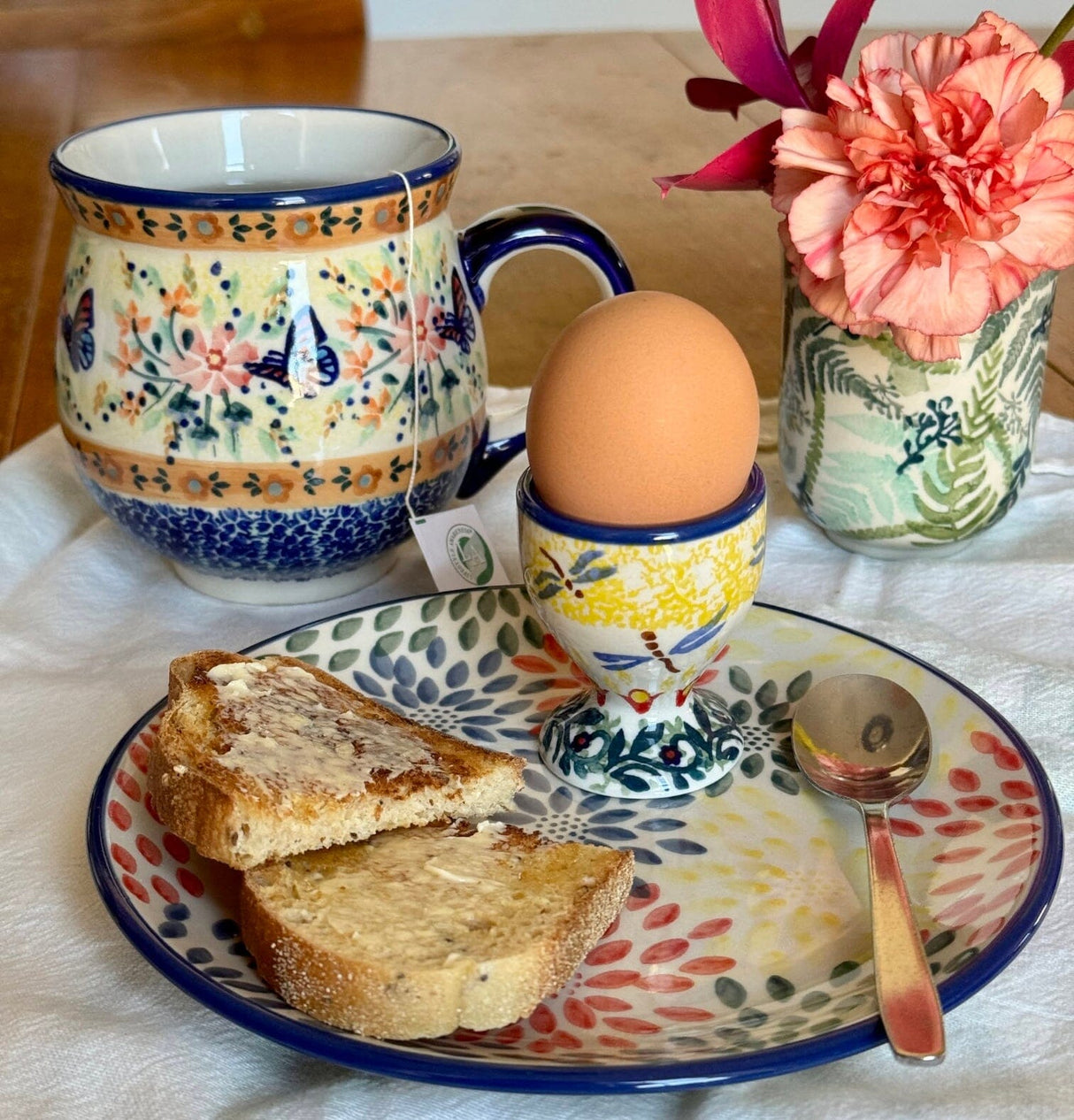 Egg Cup, 2.5" in "Scattered Petals" by Manufaktura | J050S-EO35