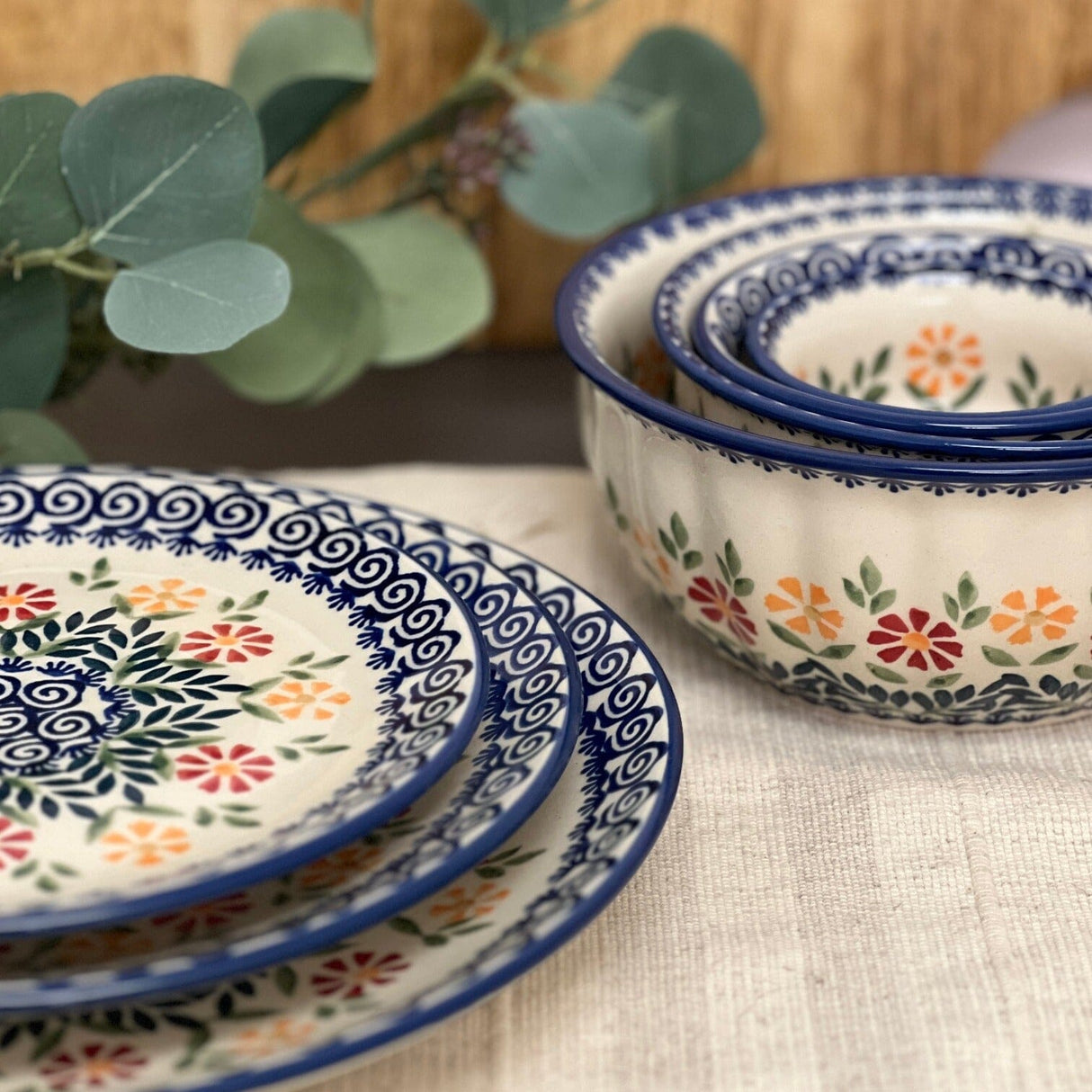 Bowl, Round, 6.5" in "Flower Power" by Manufaktura | M084T-JS14