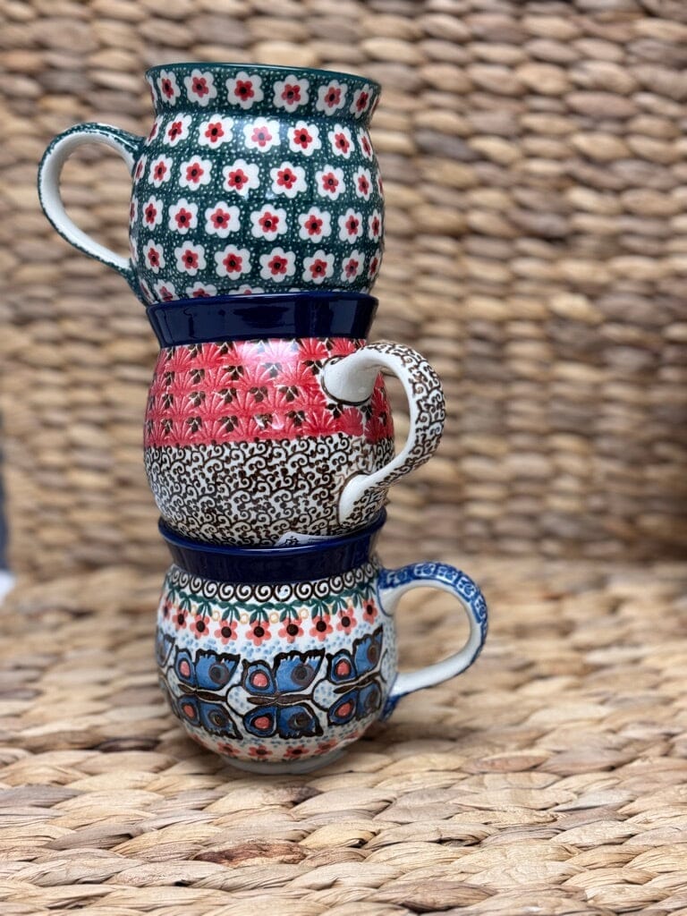 Mug, Belly Mug, 12 oz Medium in "Coral Fans" by Ceramika Artystyczna | A070-2199X